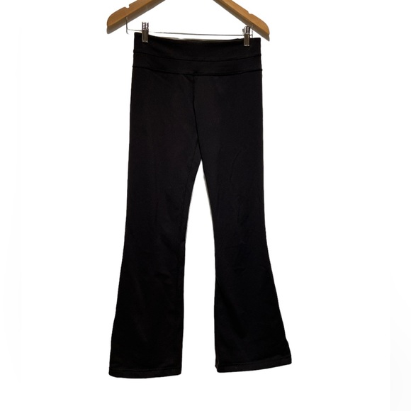 Lululemon Bell Bottoms Flair Size 6 - Picture 1 of 9
